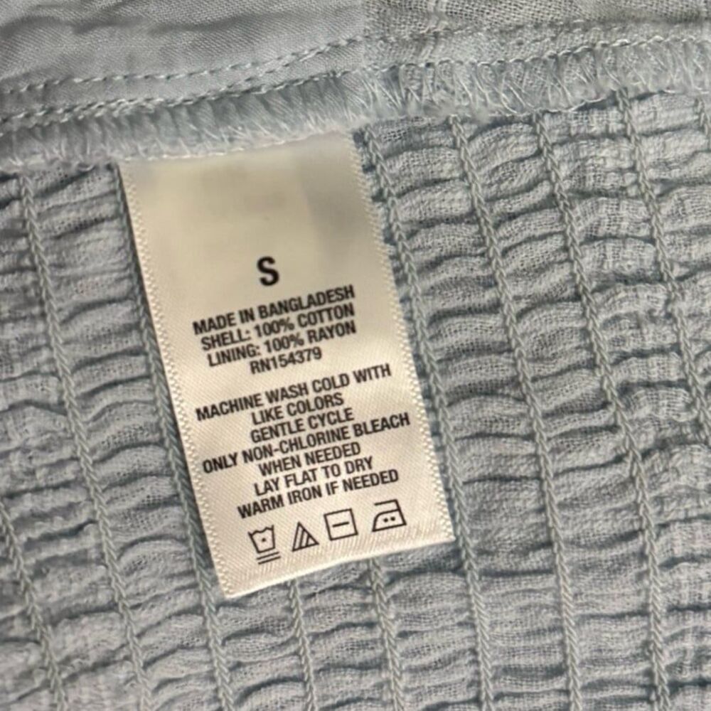 Aeropostale Textured lace front cropped coquette milkmaid puff sleeve top - Picture 7 of 7